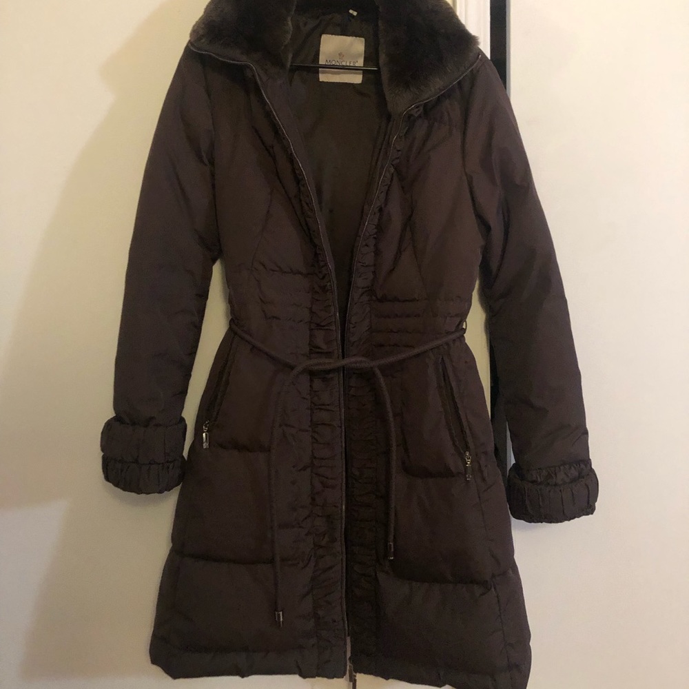 Vintage brown Moncler down jacket. Very good condition.